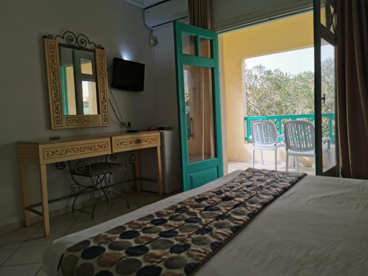 Hotel Diar Yassine Мидун Экстерьер фото